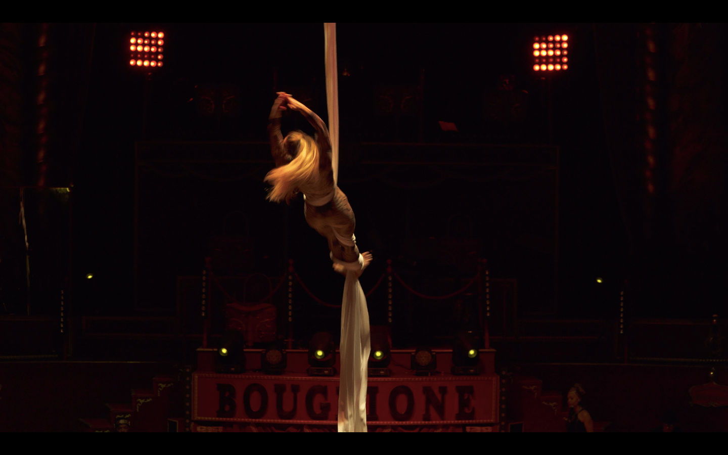 Tissu Aérien Paris/ Élodie Lobjois