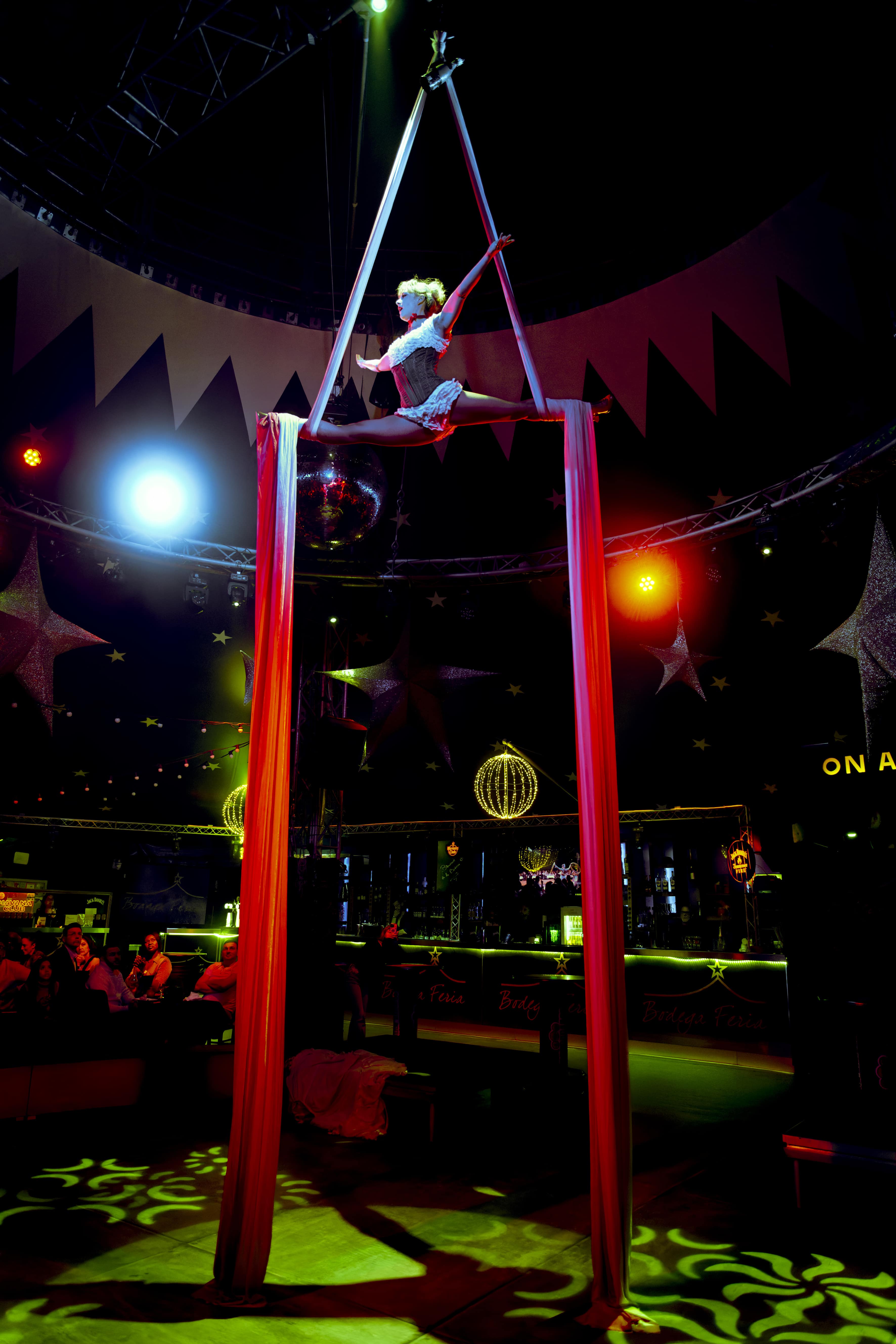 Berry La Renverse et Son Cancan - Photo 8